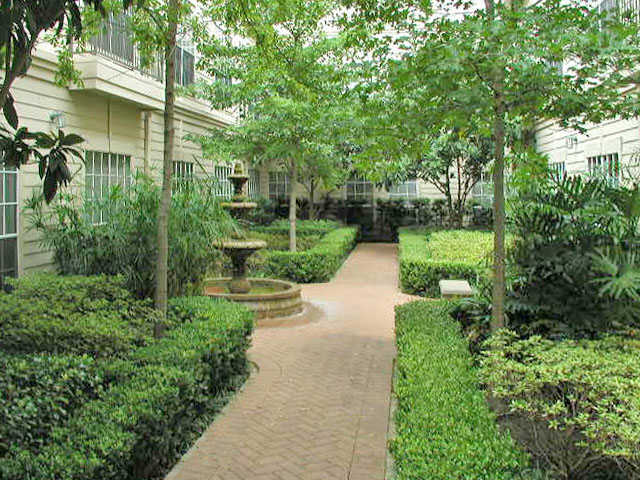 Plaza At River Oaks in Houston, TX - Foto de edificio