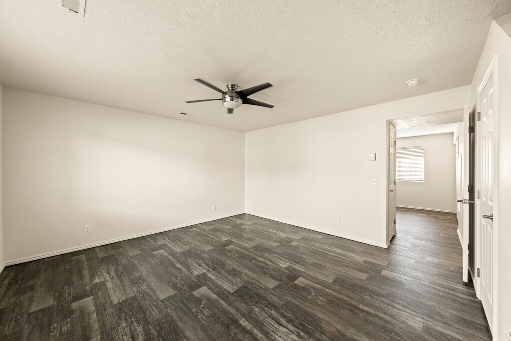 Sunridge Apartments in Saint UT