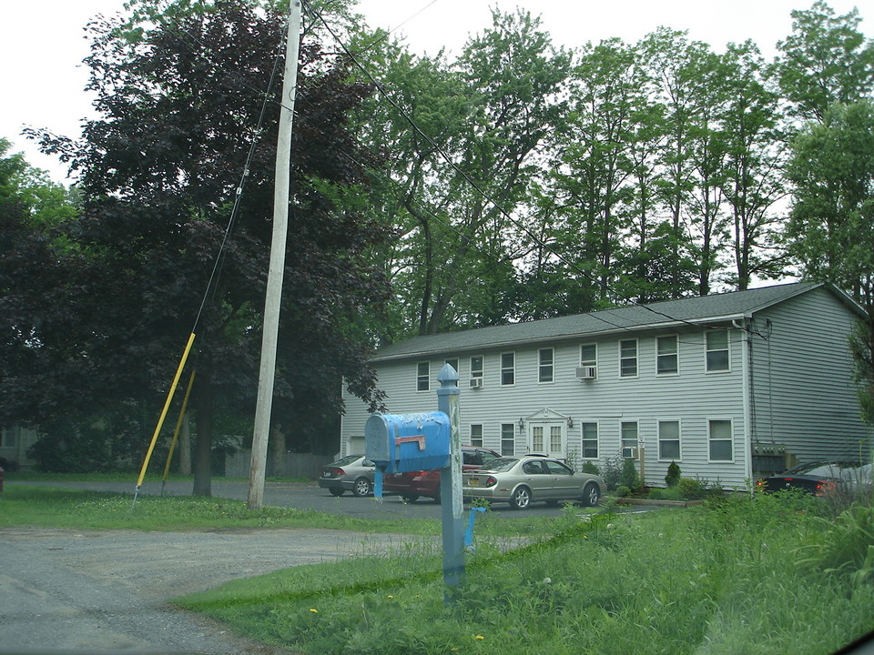 203 Clement Ave in Schenectady, NY - Building Photo