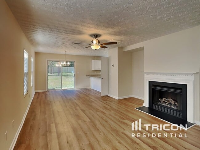231 Silver Fox Trail in Dallas, GA - Building Photo - Building Photo