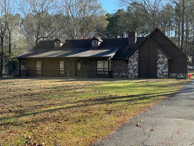 9638 Lizelia Rd in Meridian, MS - Building Photo - Building Photo