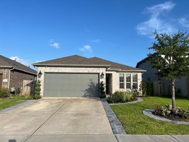 8023 Pinebrook Arbor Ct in Richmond, TX - Building Photo