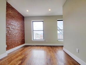 585 Franklin Ave, Unit 2 in Brooklyn, NY - Building Photo - Building Photo