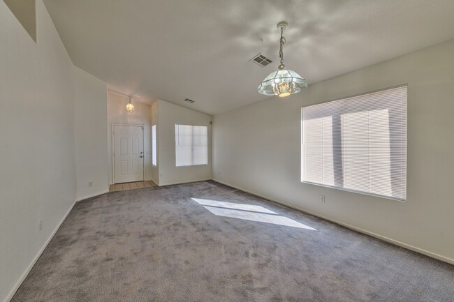 11085 Cusumano Ct in Las Vegas, NV - Building Photo - Building Photo