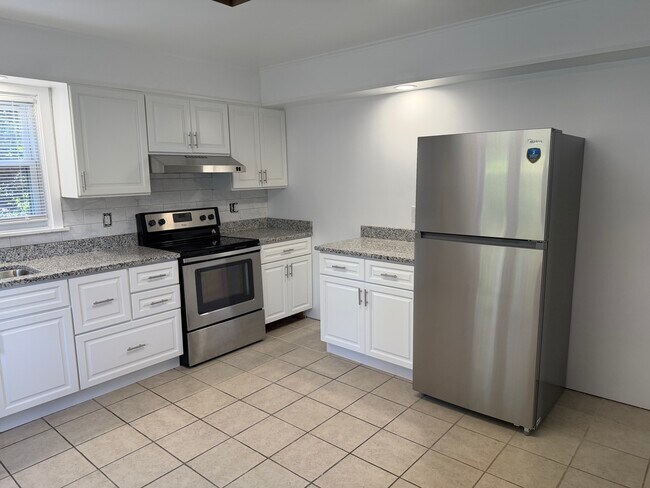 1018 New Holland Rd in Reading, PA - Building Photo - Building Photo