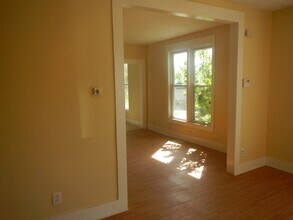 4104 Parkwood Ave in Baltimore, MD - Building Photo - Building Photo