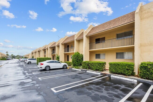 2825 SW 22nd Ave in Delray Beach, FL - Building Photo - Building Photo