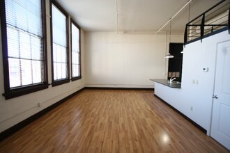 301 Central Ave NE in Albuquerque, NM - Building Photo - Building Photo