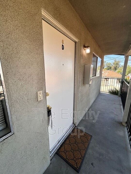 441 S Bridge St in Visalia, CA - Building Photo