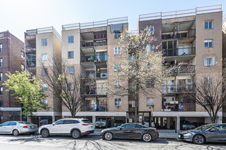 770 Lefferts Ave in Brooklyn, NY - Foto de edificio - Building Photo