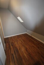 2963 W Nelson St, Unit 3 in Chicago, IL - Building Photo - Building Photo