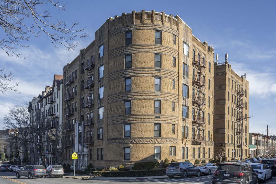 7119 Shore Road in Brooklyn, NY - Building Photo