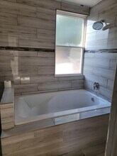 474 Dayton St, Unit 2 in Cincinnati, OH - Building Photo - Building Photo