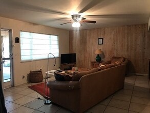 41 Santos Way in Chico, CA - Building Photo - Building Photo