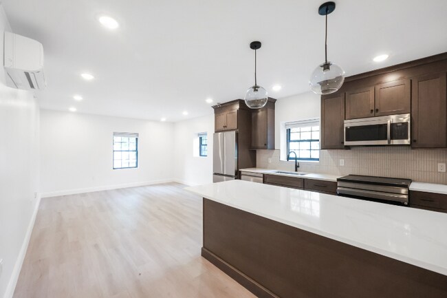 126 Adelaide Ave in Providence, RI - Building Photo - Building Photo