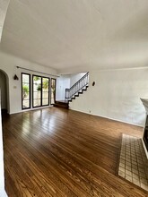 1519 N Hayworth Ave, Unit 1519.5 in West Hollywood, CA - Building Photo - Building Photo