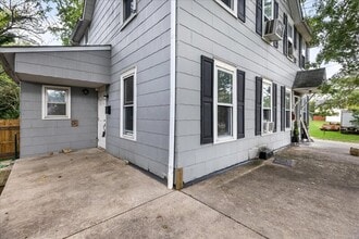 800 E Atlantic Ave in Laurel Springs, NJ - Building Photo - Building Photo