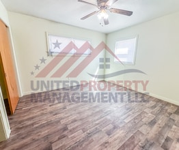 1015 Walter St in Carlsbad, NM - Building Photo - Building Photo