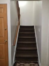 41-85 Denman St, Unit 2 in Queens, NY - Foto de edificio - Building Photo