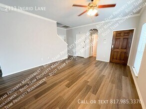 2113 Ingrid Ln in Fort Worth, TX - Foto de edificio - Building Photo