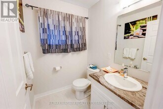 90 Hillcrest Rd in Port Colborne, ON - Building Photo - Building Photo