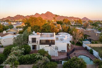 1025 E Morten Ave in Phoenix, AZ - Building Photo - Building Photo