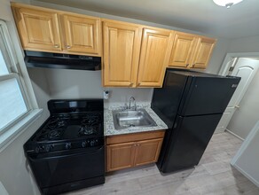 4000 Elmora Ave in Baltimore, MD - Building Photo - Building Photo