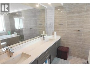 4636-448B 48b St in Delta, BC - Building Photo - Building Photo