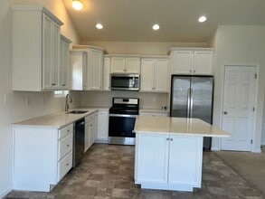 692 Kincaid Ave in Lancaster, PA - Building Photo - Building Photo