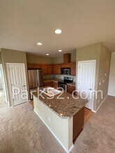 2390 Simmons St in Dupont, WA - Building Photo - Building Photo