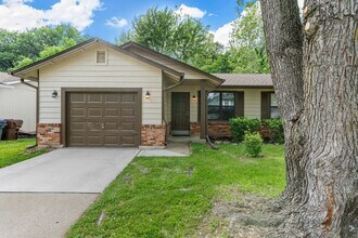 417 Omar Ct in St. Peters, MO - Building Photo - Building Photo