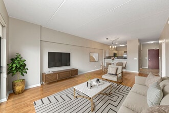 6420 Double Eagle Dr in Woodridge, IL - Building Photo - Building Photo