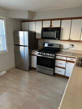 8702 Gregory Ln in Des Plaines, IL - Building Photo - Building Photo