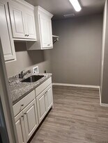 1131 16th St in Shallowater, TX - Building Photo