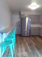 1501 Manitou Blvd in Colorado Springs, CO - Foto de edificio - Building Photo