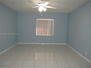 7501 NW 16th St in Plantation, FL - Building Photo - Building Photo