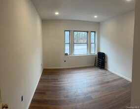 369 Warburton Ave, Unit 4A in Yonkers, NY - Building Photo - Building Photo