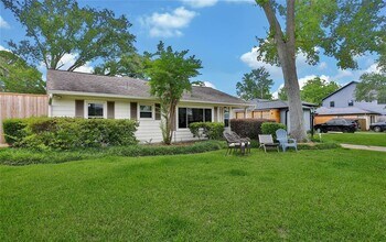 1635 Althea Dr in Houston, TX - Building Photo - Building Photo