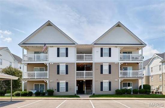 2302 Spring Creek Ln in O'Fallon, MO - Building Photo