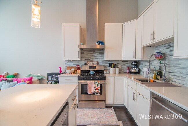 3101 N California Ave in Chicago, IL - Building Photo - Building Photo