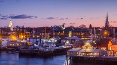 2 Atwood St in Newburyport, MA - Foto de edificio - Building Photo