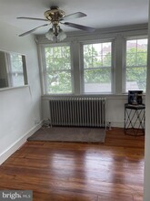 8 Montgomery Ave in Glenside, PA - Building Photo - Building Photo