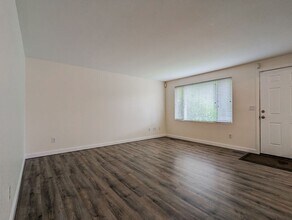 6112 Sycamore Pl in Everett, WA - Building Photo - Building Photo