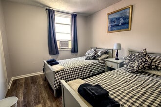 651 King St W in Kingston, ON - Building Photo - Building Photo