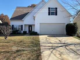 1124 Crowders Woods Dr in Gastonia, NC - Building Photo