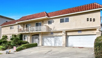 529 Montana Ave - 5 blocks to the beach in Santa Monica, CA - Building Photo