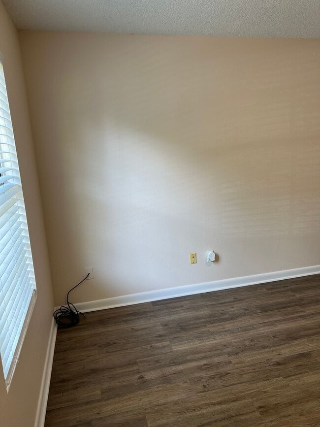 1325 Greendale Ave in Fort Walton Beach, FL - Building Photo - Building Photo