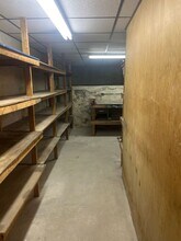 2555 S Alder St-Unit -Lower Commercial in Philadelphia, PA - Building Photo - Building Photo