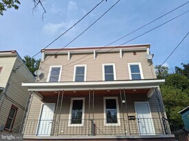 219 Independence St in Cumberland, MD - Building Photo
