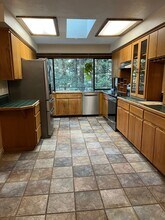 16540 NW Orchard View Rd in McMinnville, OR - Building Photo - Building Photo